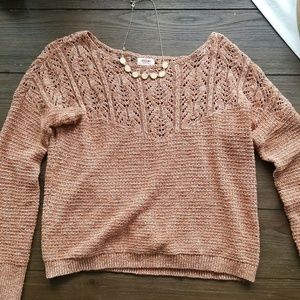 Cute cropped knitted sweater